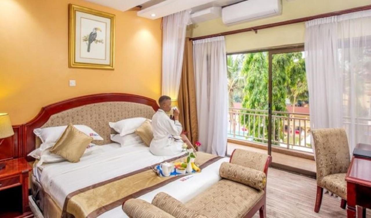 Hotel Africana Kampala Bagian luar foto