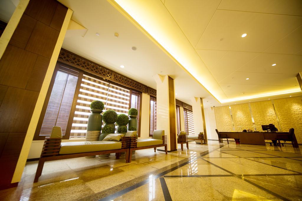 Hotel Africana Kampala Bagian luar foto
