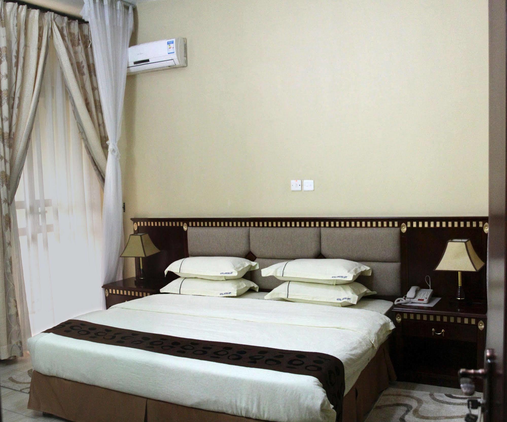 Hotel Africana Kampala Bagian luar foto