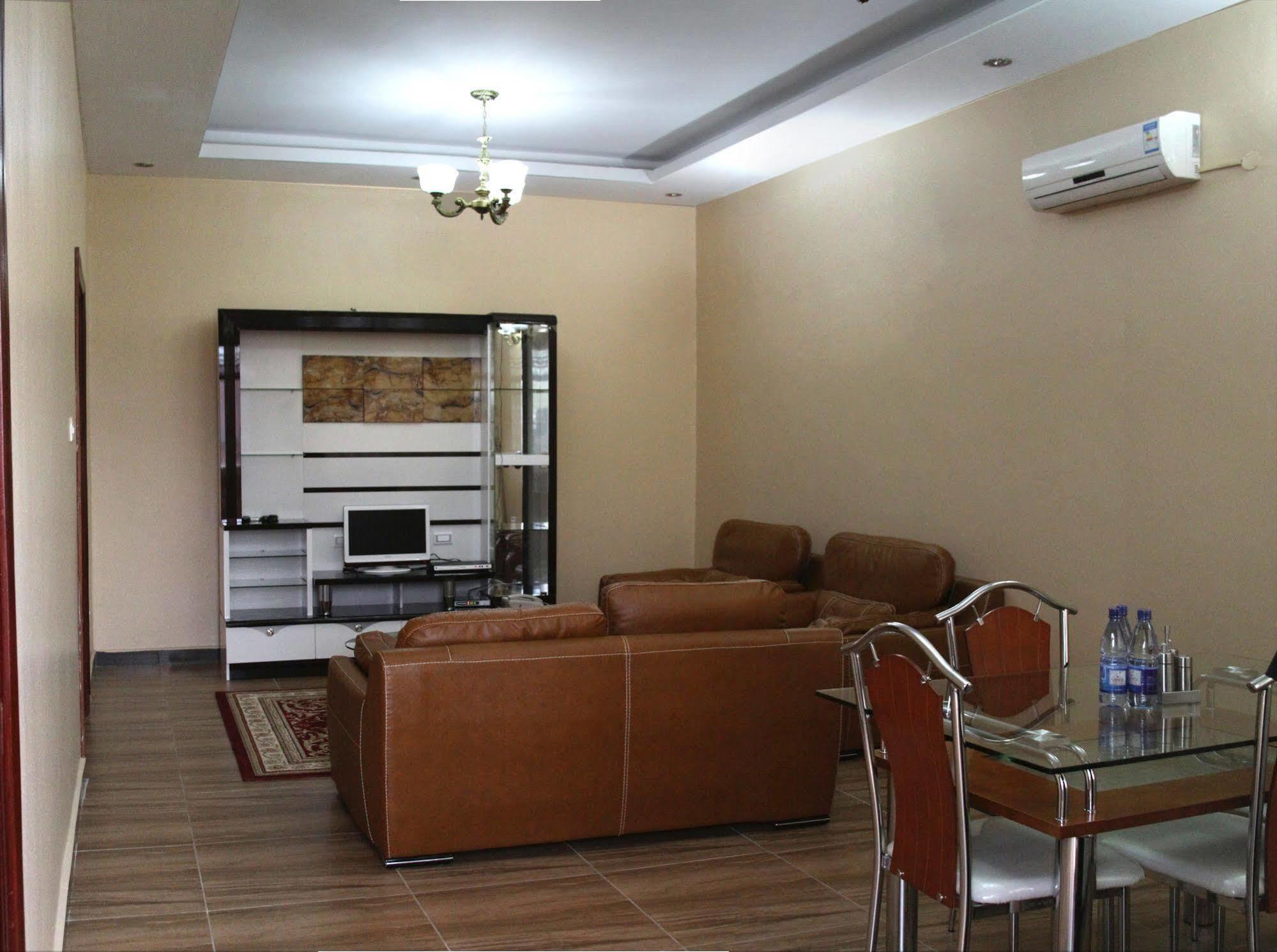 Hotel Africana Kampala Bagian luar foto