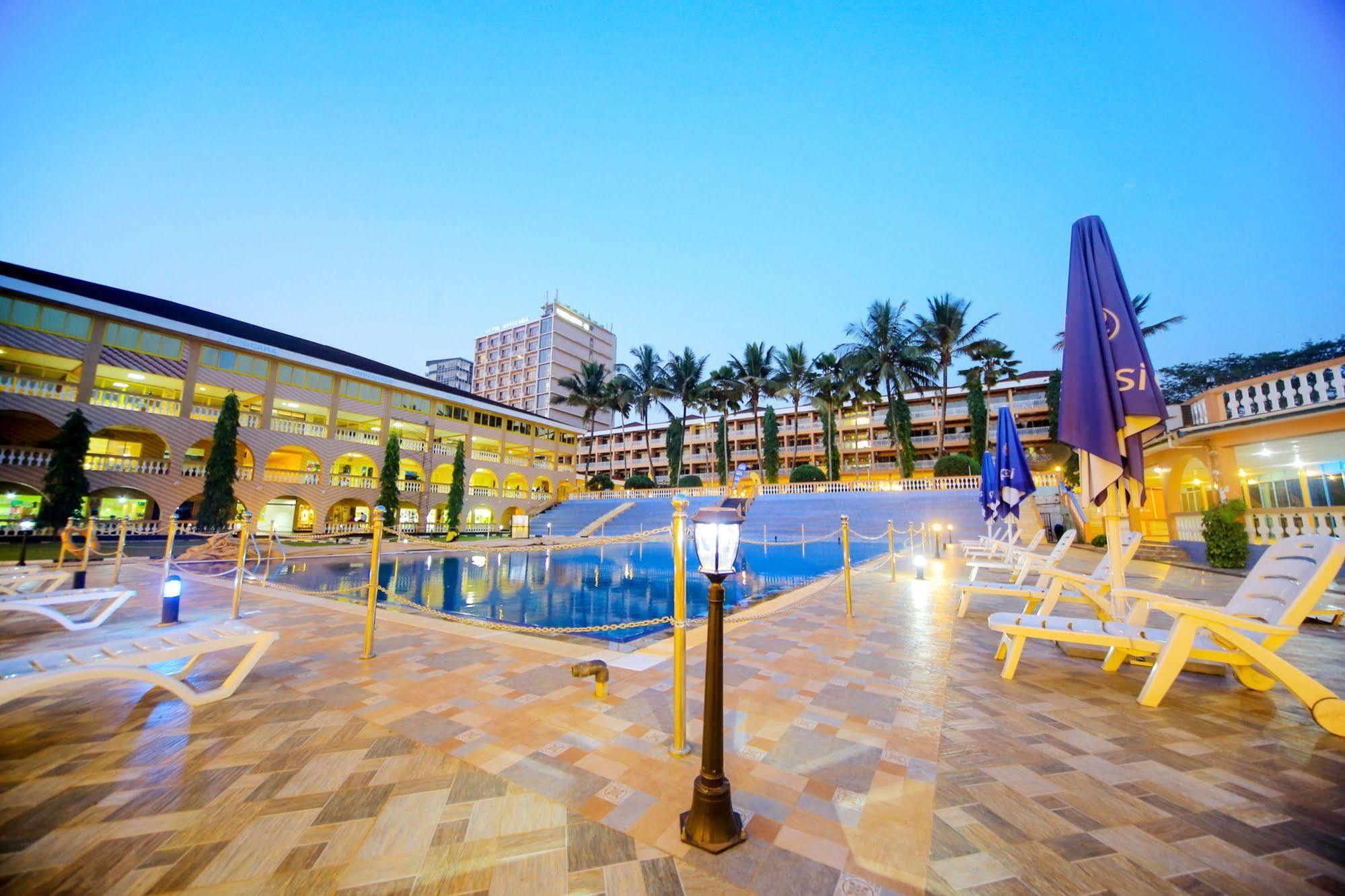 Hotel Africana Kampala Bagian luar foto