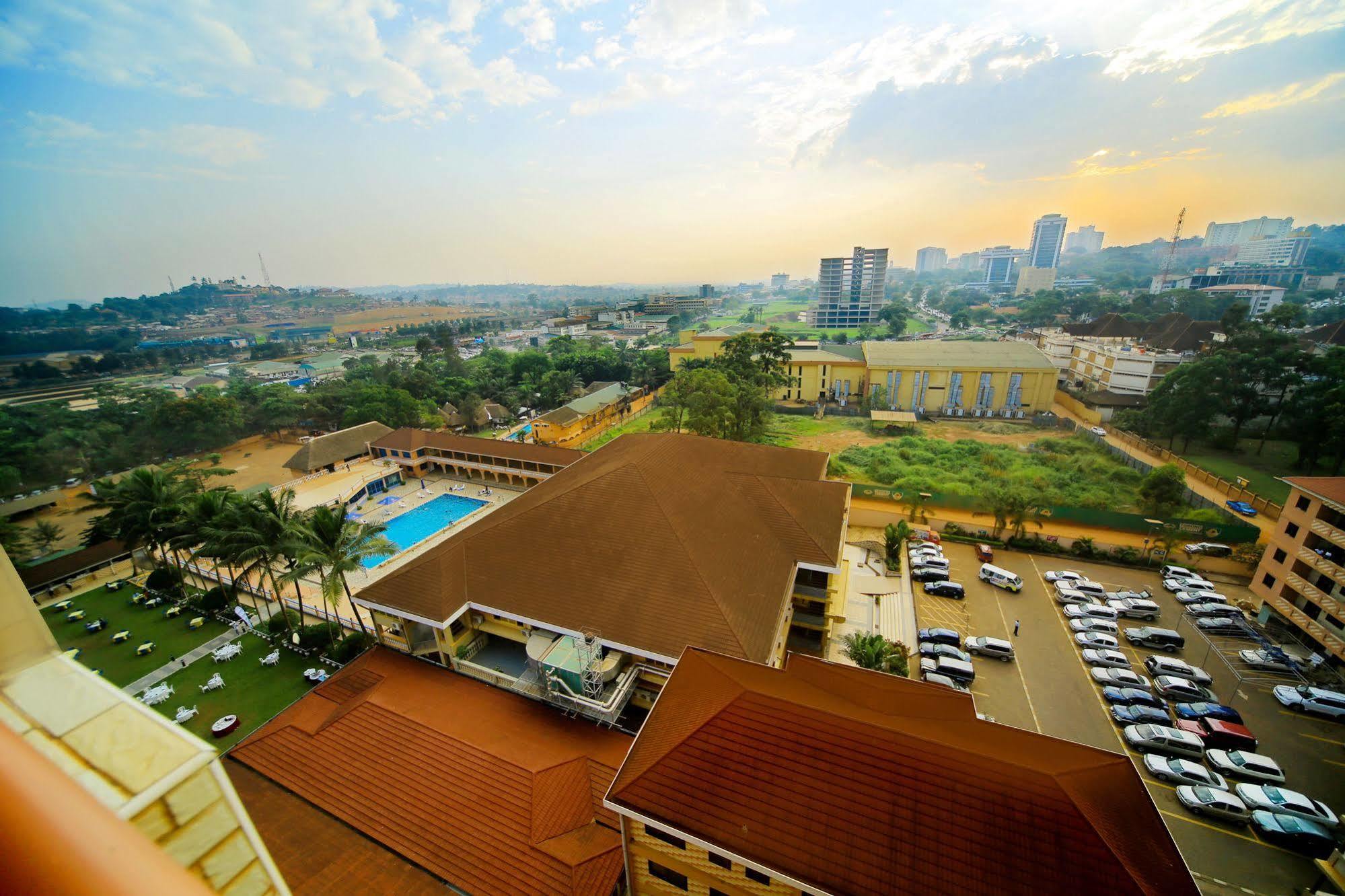 Hotel Africana Kampala Bagian luar foto